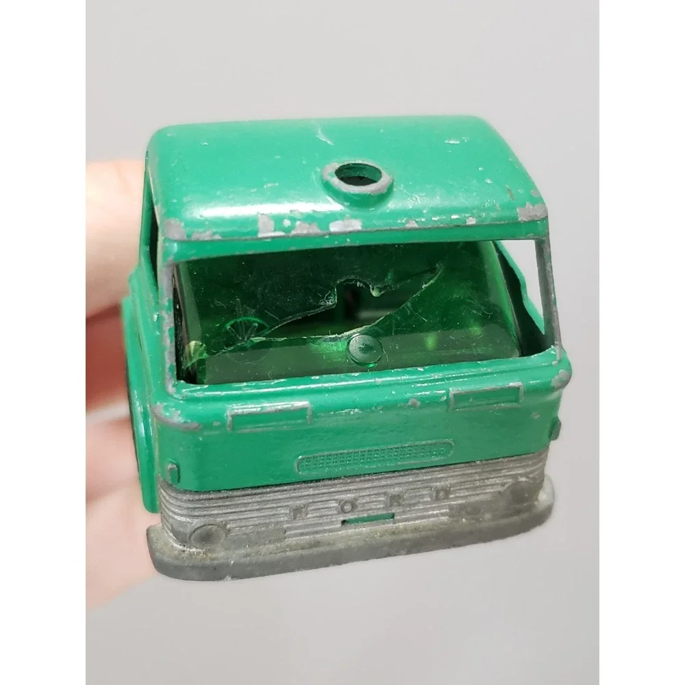 MATCHBOX windshield loss broken